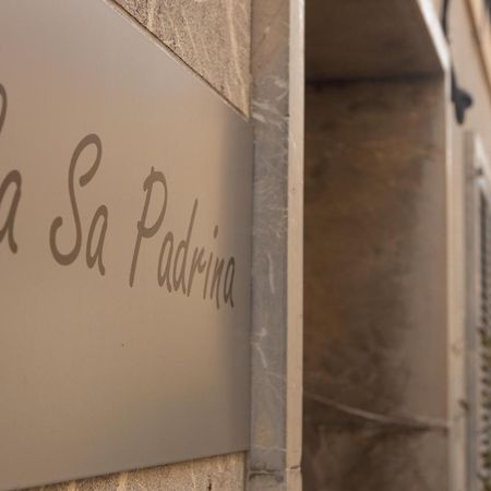 Ca Sa Padrina D'Arta-Turismo De Interior Hotel Bagian luar foto