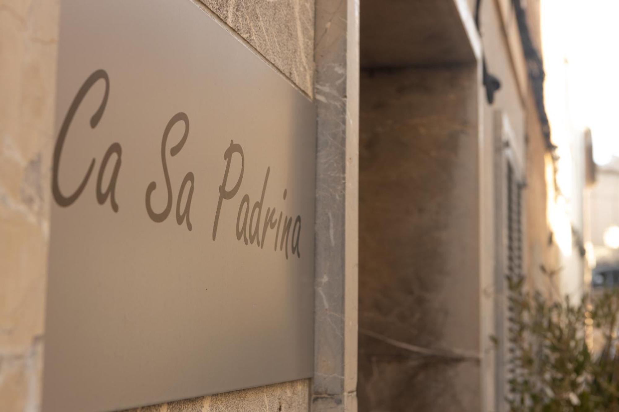 Ca Sa Padrina D'Arta-Turismo De Interior Hotel Bagian luar foto